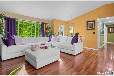 37 Kingswood Drive, New Haven, CT 06513 - Photo 3