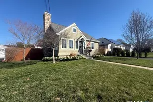 40 Austin Rd, Milford, CT 06460 - Photo 1