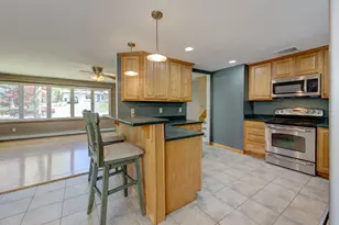 3 Russell Dr, Tolland, CT 06084 - Photo 9