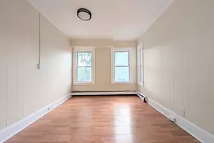 107 Catherine St, Bridgeport, CT 06604 - Photo 13