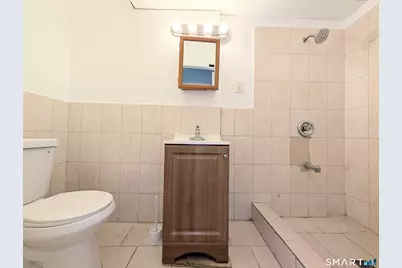 107 Catherine Street, Bridgeport, CT 06604 - Photo 17