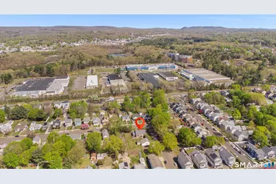 10 Barraclough Avenue, Hamden, CT 06517 - Photo 9