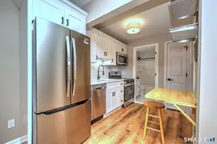 143 Columbus Pl, Stamford, CT 06907 - Photo 7