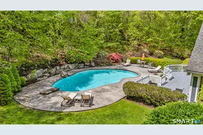 10 Arthurs Court, Newtown, CT 06470 - Photo 3