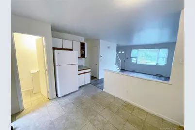663 Newhall Street #10, Hamden, CT 06517 - Photo 3