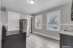 46 Plaza Ave, Waterbury, CT 06710 - Photo 15
