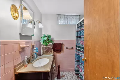 660 East Wakefield Boulevard, Winchester, CT 06098 - Photo 15