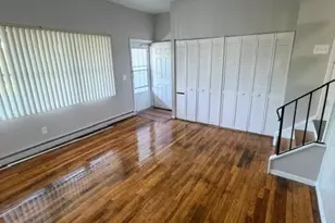 351 Mill Rock Rd, Hamden, CT 06517 - Photo 3