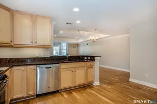 25 Cassandra Blvd, West Hartford, CT 06107 - Photo 9