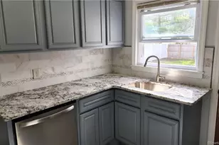 25 Madsen Rd, West Hartford, CT 06110 - Photo 5