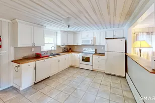 88 Avery Ave, Meriden, CT 06450 - Photo 9