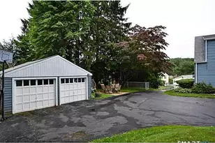 422 Francis St, New Britain, CT 06053 - Photo 5