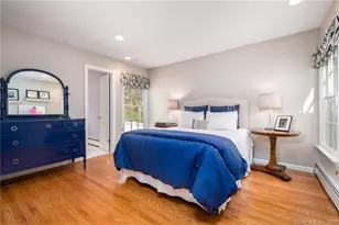 266 W Haviland Ln, Stamford, CT 06903 - Photo 21