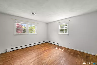 846 Vauxhall St Extension, Waterford, CT 06375 - Photo 13