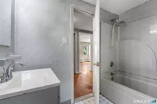 516 Park Rd, West Hartford, CT 06107 - Photo 17