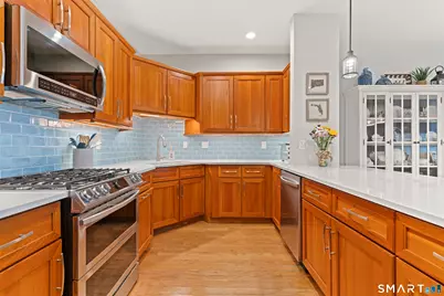 60 Maple Street #39, Branford, CT 06405 - Photo 7