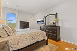 60 Maple St, Branford, CT 06405 - Photo 17