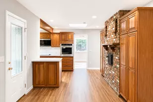 591 Derby-Milford Rd, Orange, CT 06477 - Photo 11