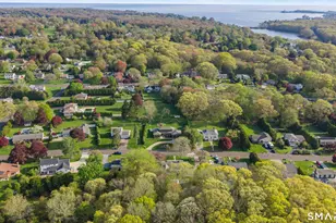 24 Colonial Dr, Waterford, CT 06385 - Photo 5