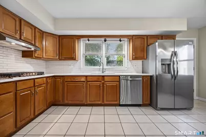 12 Church Street, East Haven, CT 06512 - Photo 9