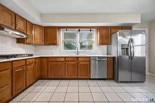 12 Church St, East Haven, CT 06512 - Photo 9