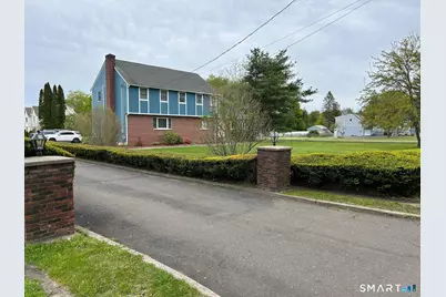 890 Daniels Farm Road, Trumbull, CT 06611 - Photo 9