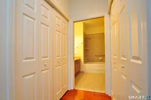 1 King Philip Dr, West Hartford, CT 06117 - Photo 23