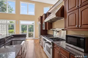 475 Springer Rd, Fairfield, CT 06824 - Photo 7