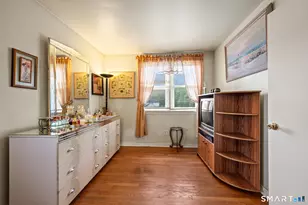 85 Dwight St, Ansonia, CT 06401 - Photo 23