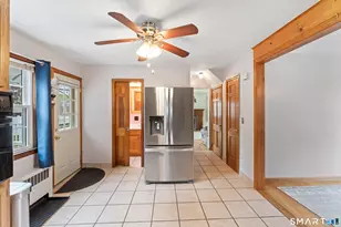 8 James St, Windsor Locks, CT 06096 - Photo 15