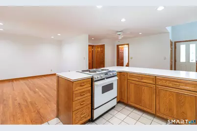 9 Howd Avenue, Branford, CT 06405 - Photo 15