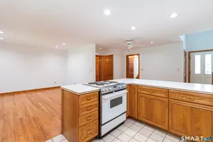 9 Howd Ave, Branford, CT 06405 - Photo 15