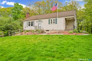 40 Circle Dr, Wallingford, CT 06492 - Photo 3