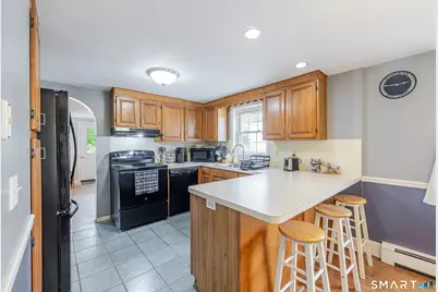 29 Magnolia Avenue, Norwalk, CT 06850 - Photo 9