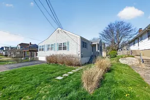21 Tautog St, Groton, CT 06340 - Photo 1
