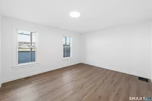 12 Center St, Stamford, CT 06906 - Photo 23