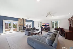12 Center St, Stamford, CT 06906 - Photo 9