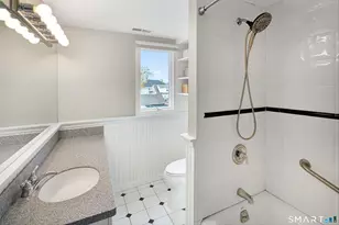 12 Center St, Stamford, CT 06906 - Photo 11