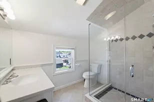 12 Center St, Stamford, CT 06906 - Photo 17