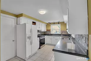 21 Kensington St, Manchester, CT 06040 - Photo 11