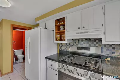 21 Kensington Street, Manchester, CT 06040 - Photo 13