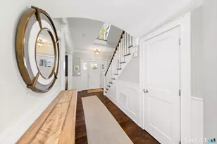 110 Smith St, Fairfield, CT 06824 - Photo 17
