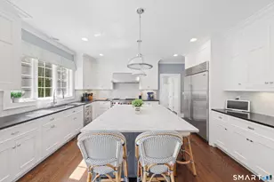 110 Smith St, Fairfield, CT 06824 - Photo 5