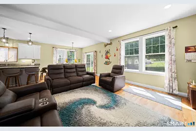 15 Third Street, Windsor Locks, CT 06096 - Photo 9