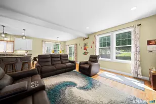 15 3rd St, Windsor Locks, CT 06096 - Photo 9