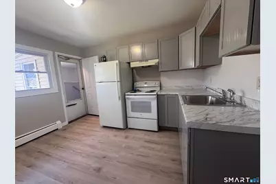 197 Potuccos Ring Road #Apt 4, Wolcott, CT 06716 - Photo 3