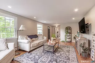 38 Mountain Rd, Woodbury, CT 06798 - Photo 5