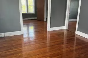 45 Greenfield St, Hartford, CT 06112 - Photo 5