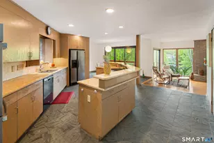 171 Blackberry Dr, Stamford, CT 06903 - Photo 15