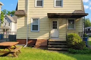 82 Helen St, Hamden, CT 06514 - Photo 3